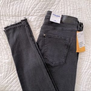 🆕 H&M Super Skinny Low Waist Sz 31 Jeans